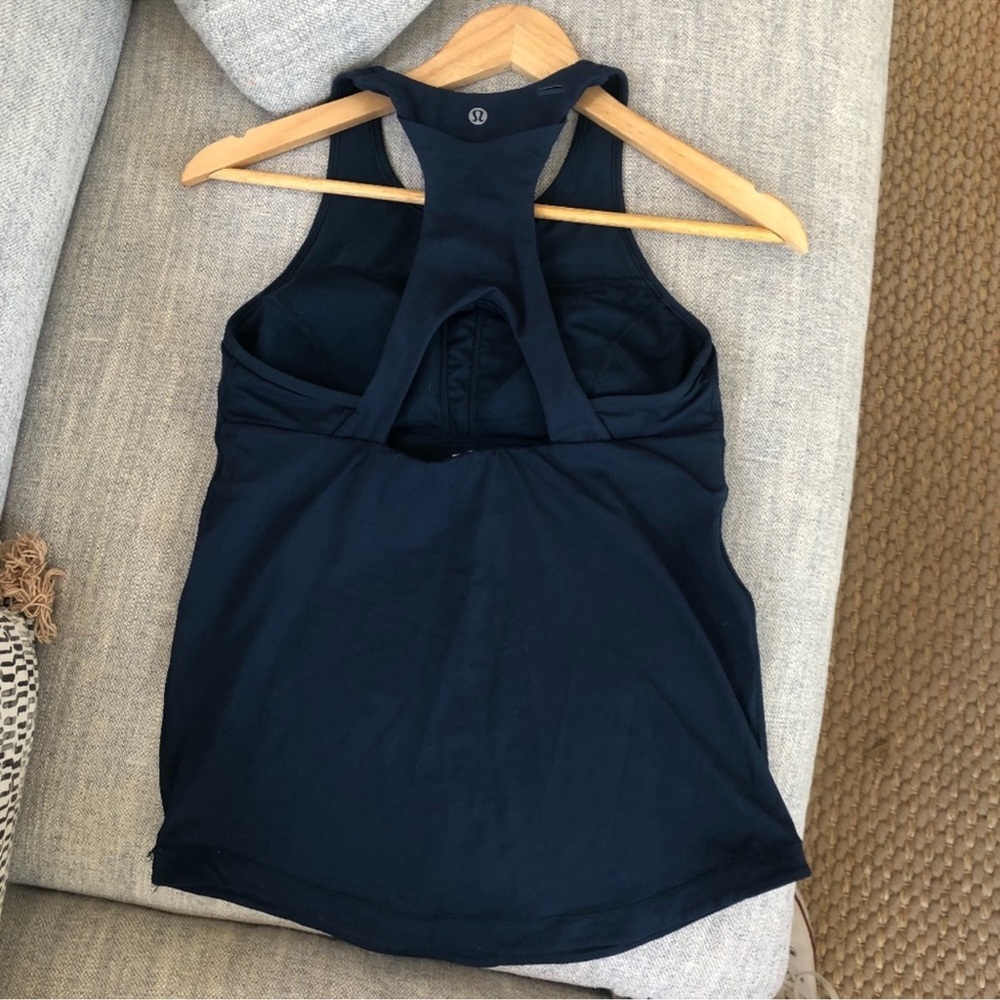 Lululemon Final Lap Tank. Sz 8 - Picture 7 of 9